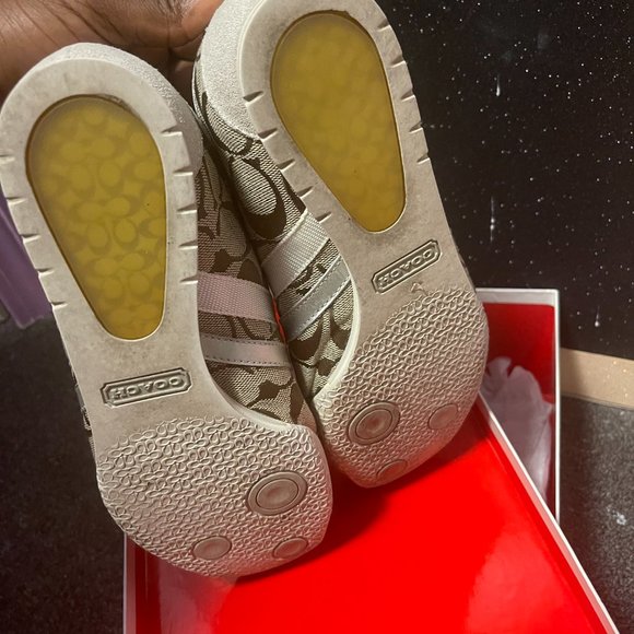 coach shoes - Picture 6 of 6